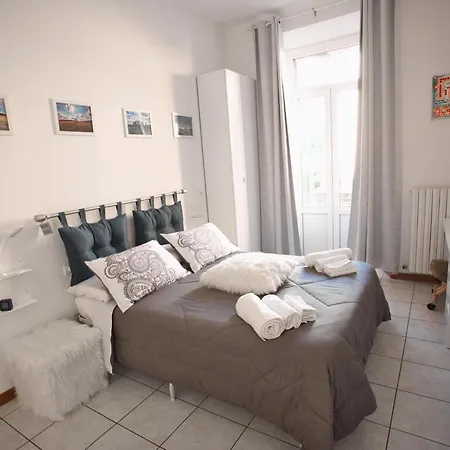 In Shared Apartment, Near Lecco كالولزيوكورتي
