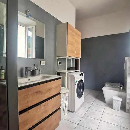 In Shared Apartment, Near Lecco منزل للإقامة